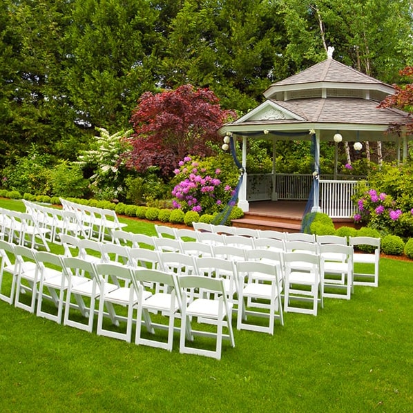 es necesario tener acceso a agua y electricidad para utilizar los baños de renta para fiestas